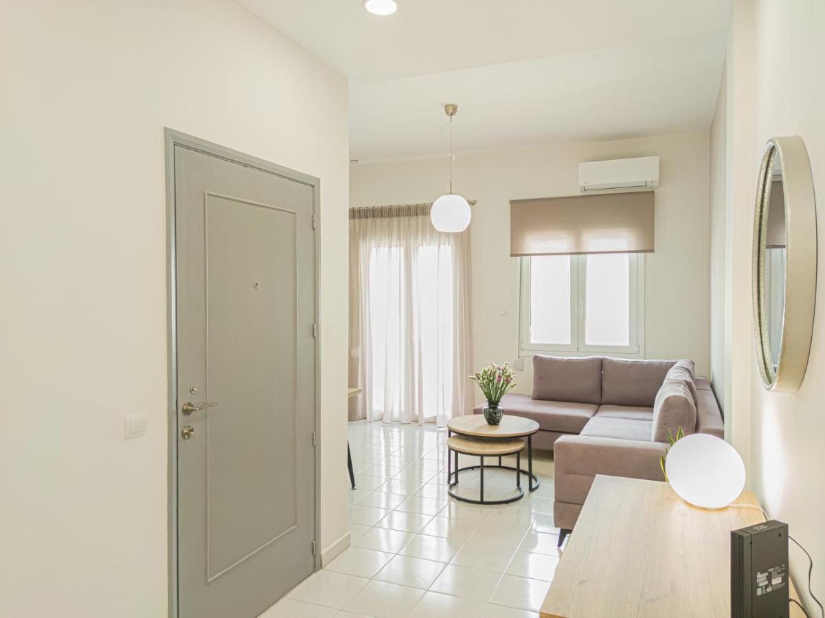 Fully Renovated Apartment In The City Centre With Roof Garden! 3 Minutes From The Bus Station And 6 Minutes From The Old Town Chania  Exterior foto